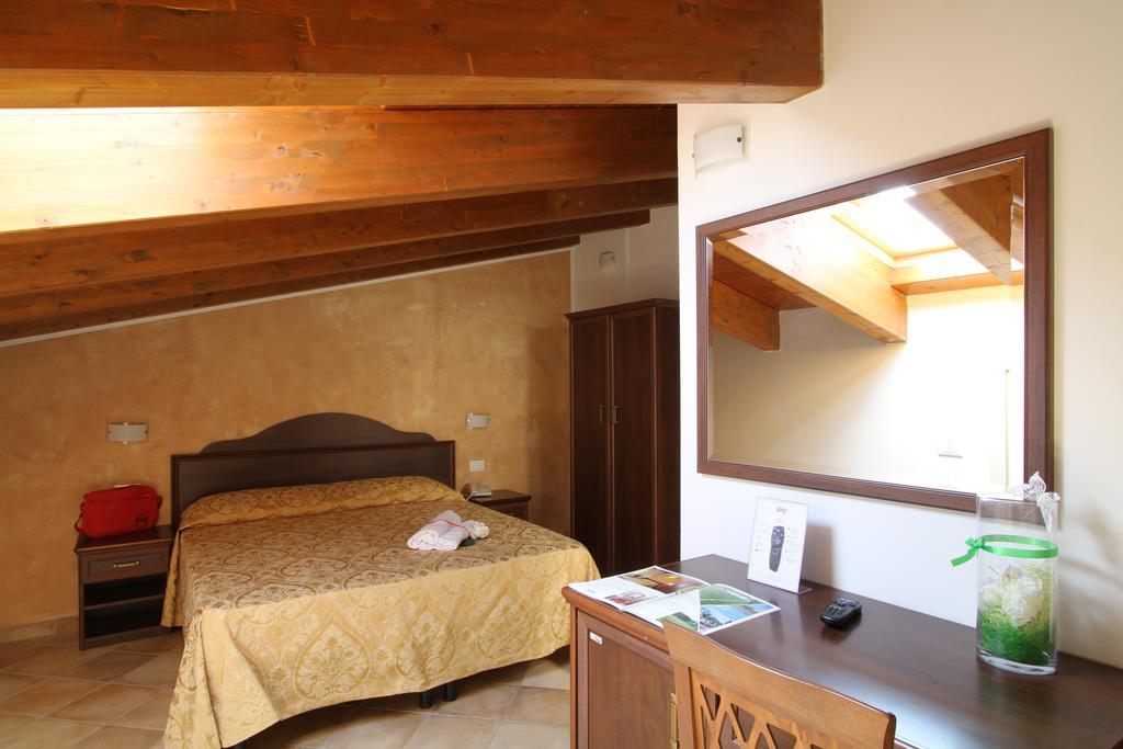 Country House Il Ponte Alba Adriatica Exterior foto